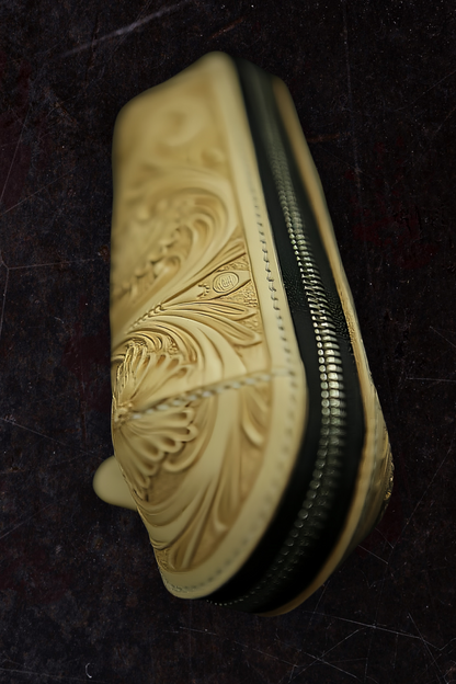 Vegetable-tanned Leather Carved Capsule Pipe Pouch