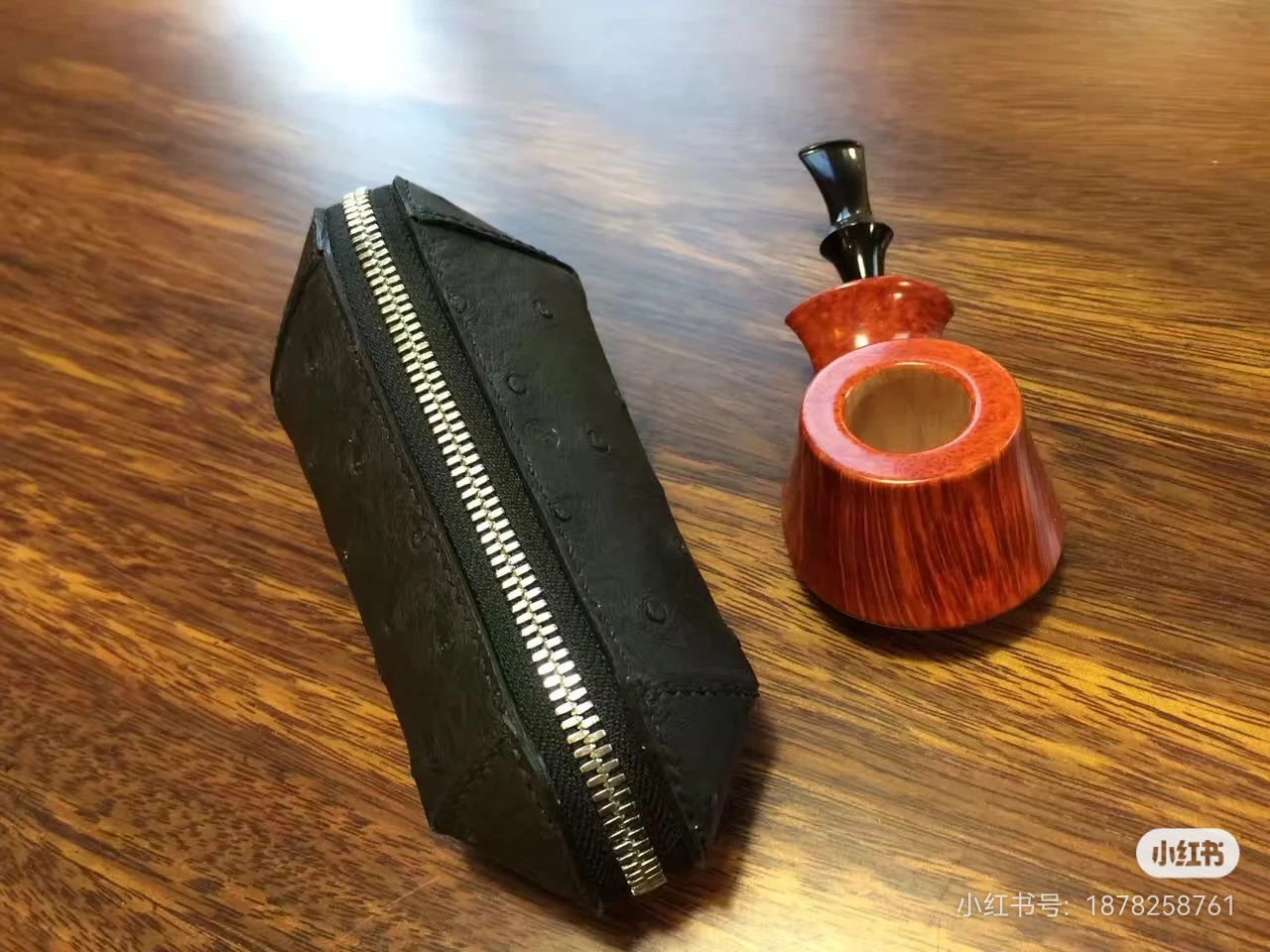 Vegetable-tanned Leather Carved Capsule Pipe Pouch