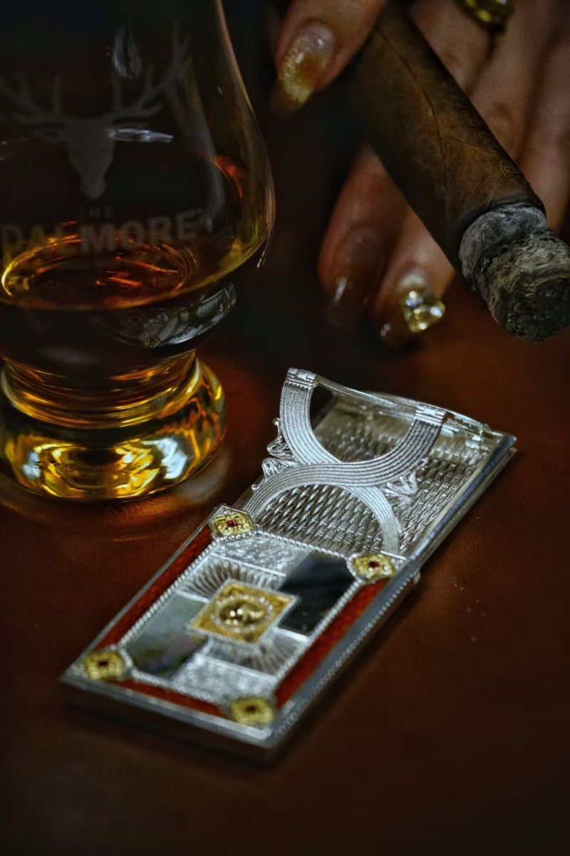 Jewelry-grade Cigar Holder