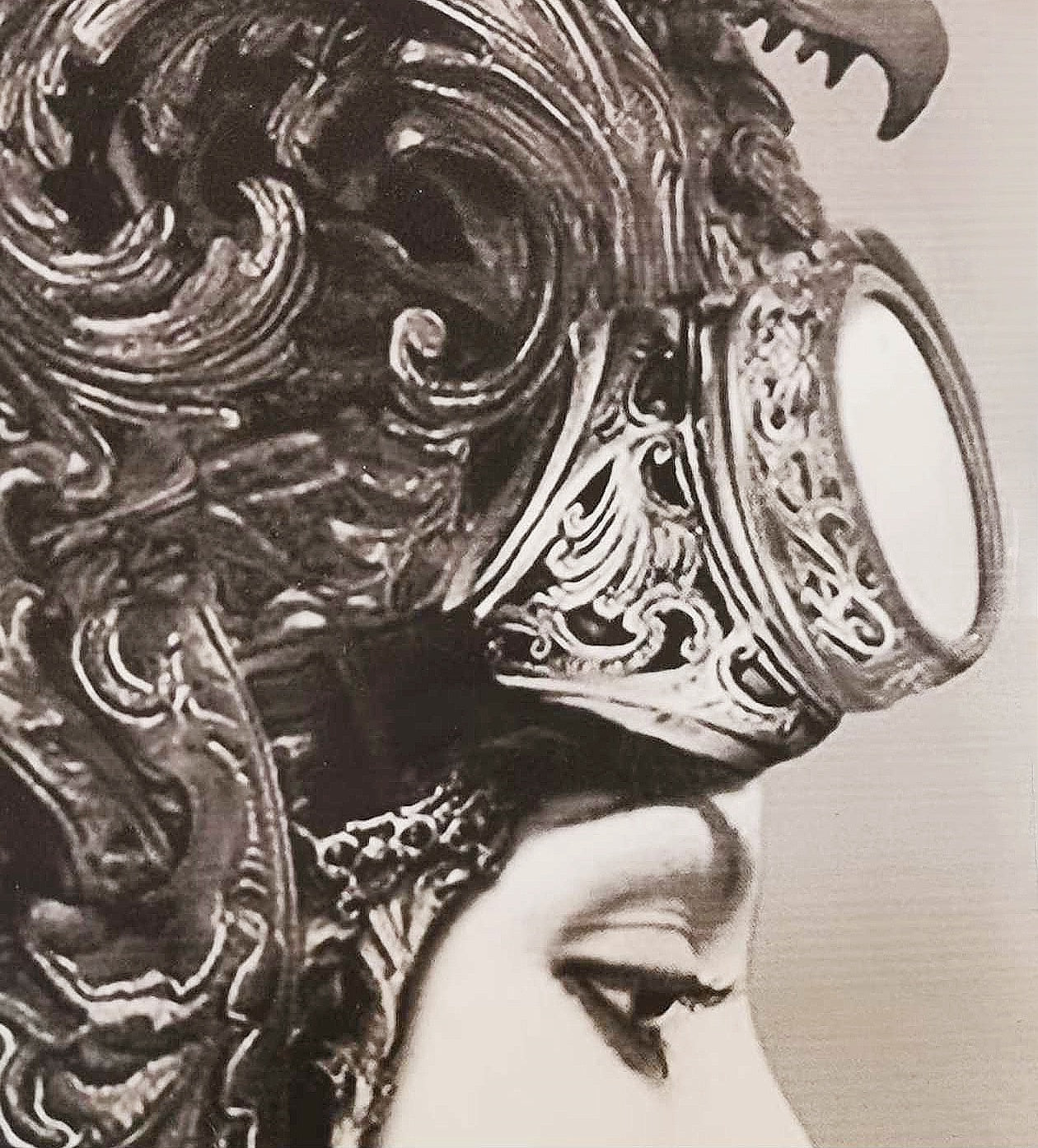 hand-carved hollow-out motorcycle goggles