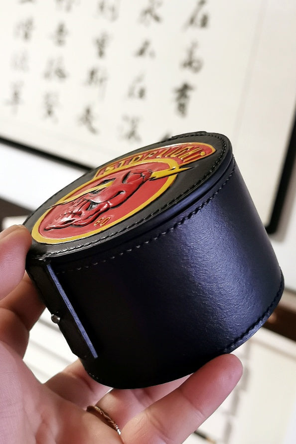 egetable-tanned cowhide carved jewelry box