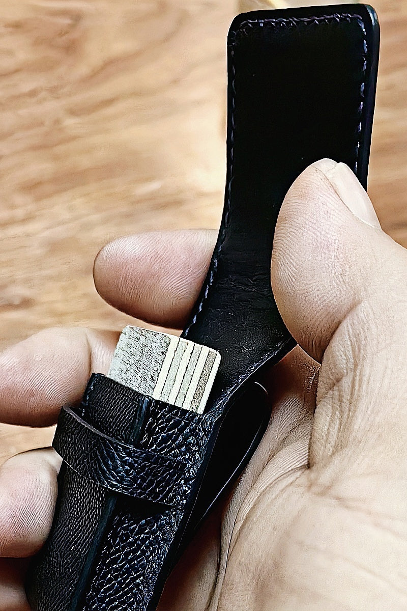 Lighter case made of cowhide with litchi grain pattern