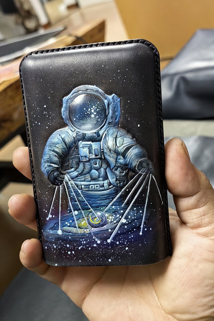 Hand-carved Cigar Case Made of Vegetable-tanned Cowhide