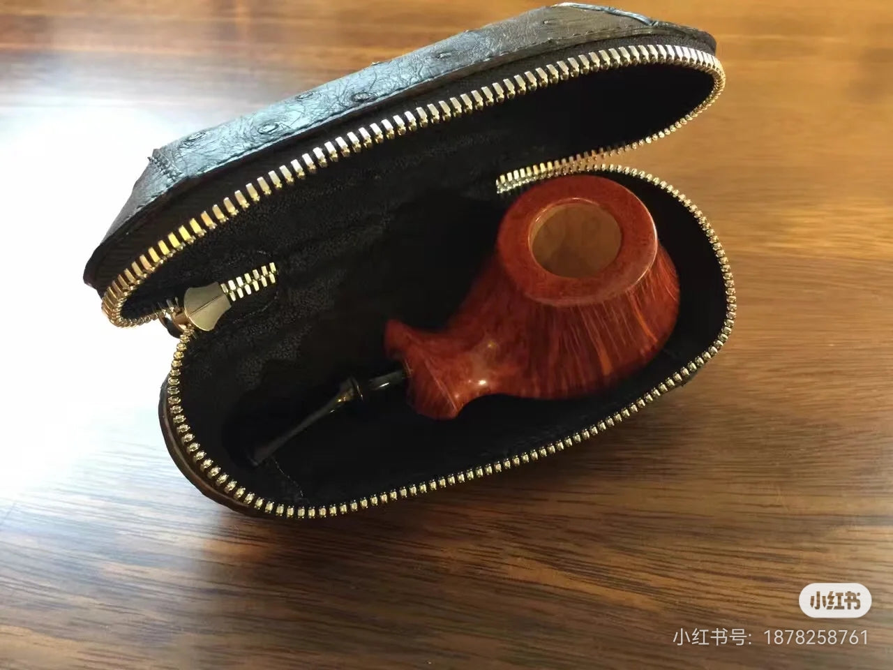 Vegetable-tanned Leather Carved Capsule Pipe Pouch