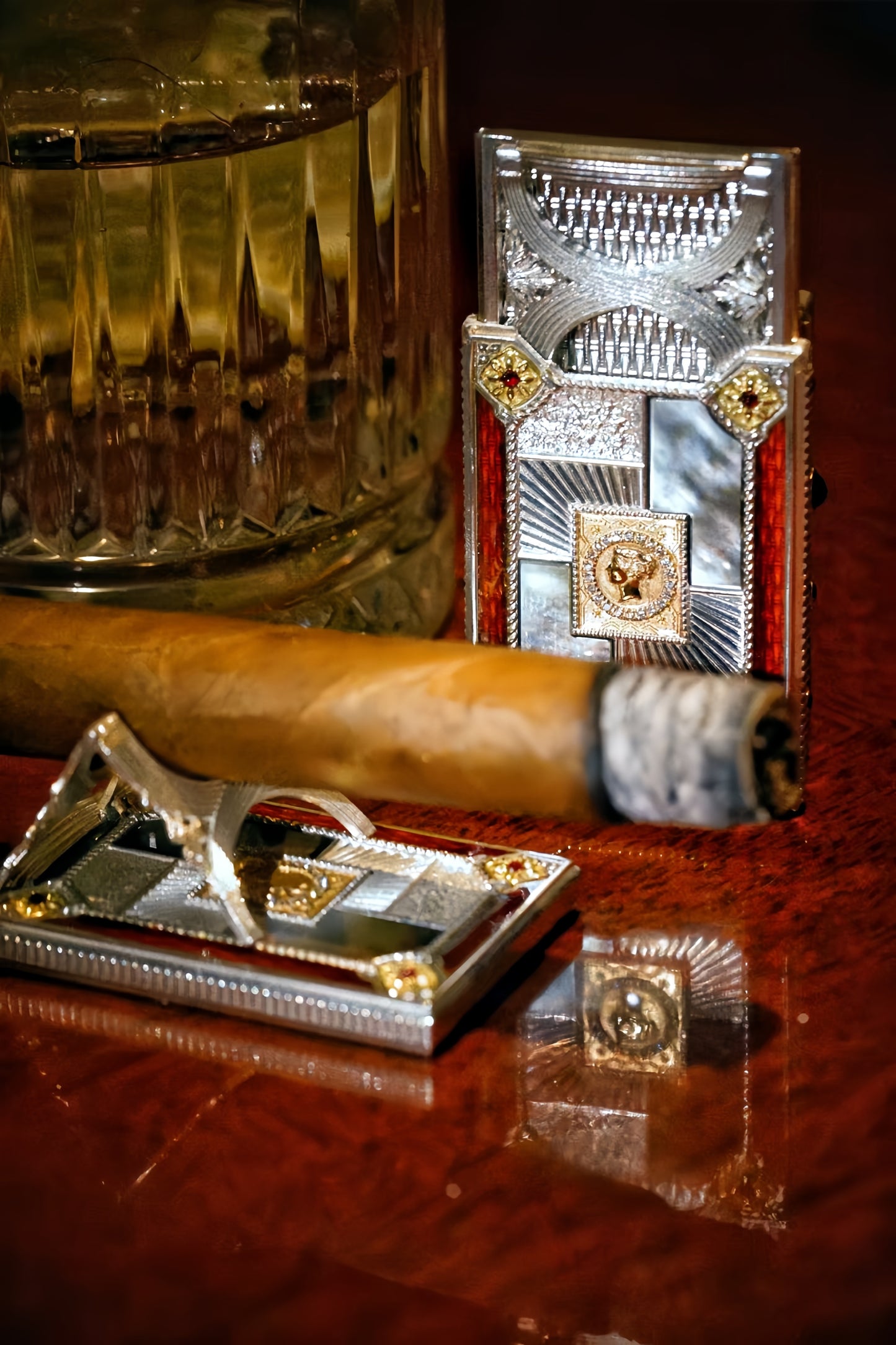 Jewelry-grade Cigar Holder
