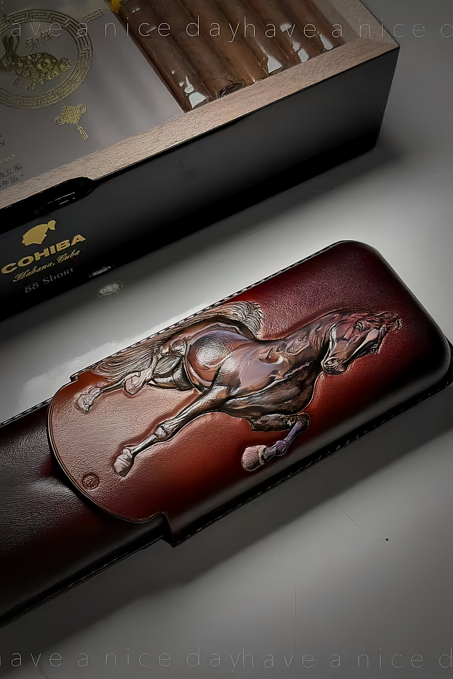 Hand-carved Cigar Case Made of Vegetable-tanned Cowhide
