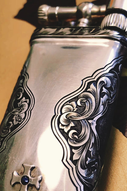 Lighter with hand-carved patterns made of pure silver