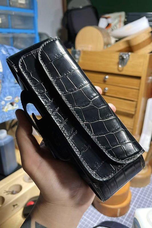 Detachable and portable dual-pipe bag