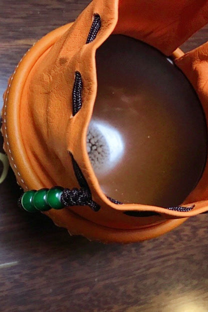 Petal-style tea cup sleeve