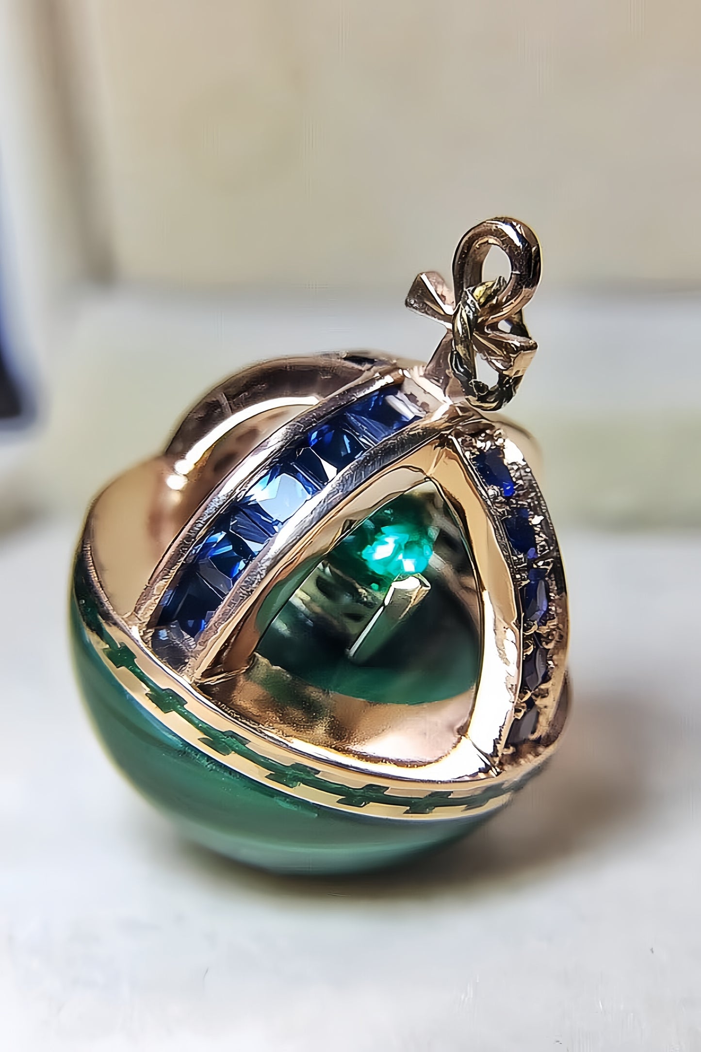 18K Gold Necklace with Blue-Green Sapphire and Malachite